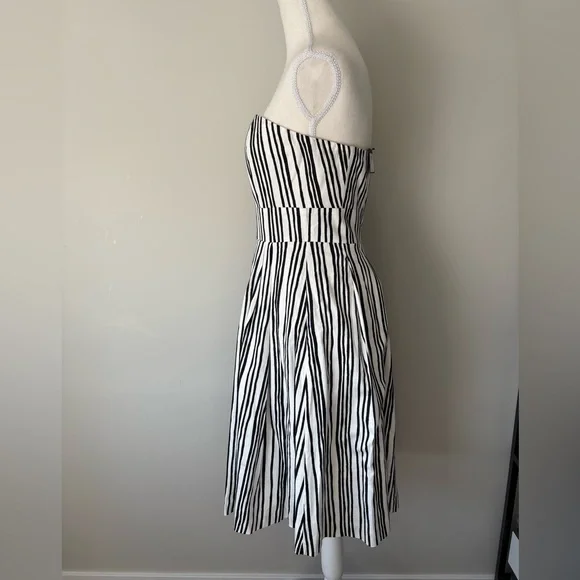 Club Monaco Aviva Strapless Black White Stripe Midi Dress NWT - Picture 3 of 13